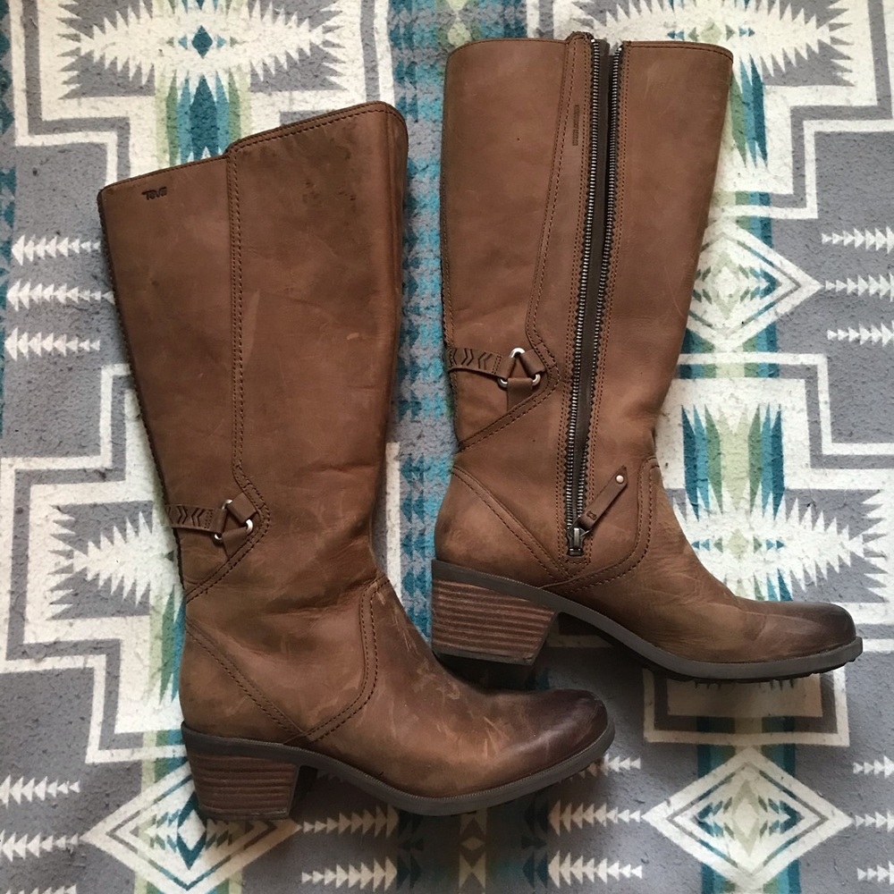 Women’s Foxy Teva Knee high boots 9.5